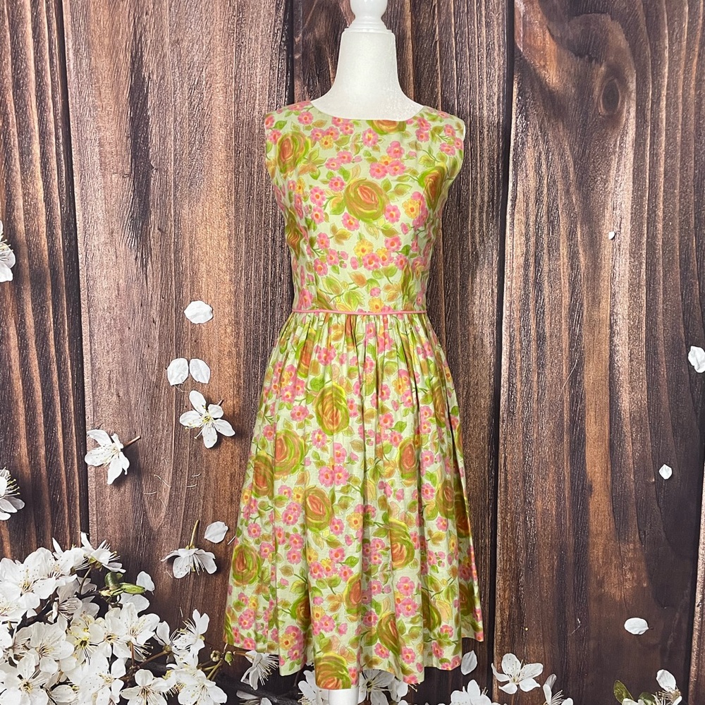1950s Sleeveless Floral Dress